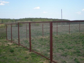Забор из сетки рабицы в натяг секционный 12 метров фото в Черустях